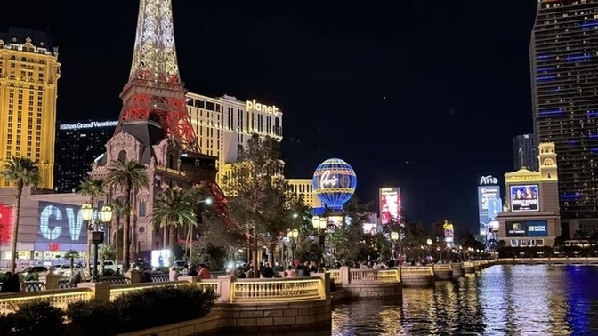 Paris’te aşk mı, Las Vegas’ta eğlence mi seçerdiniz?