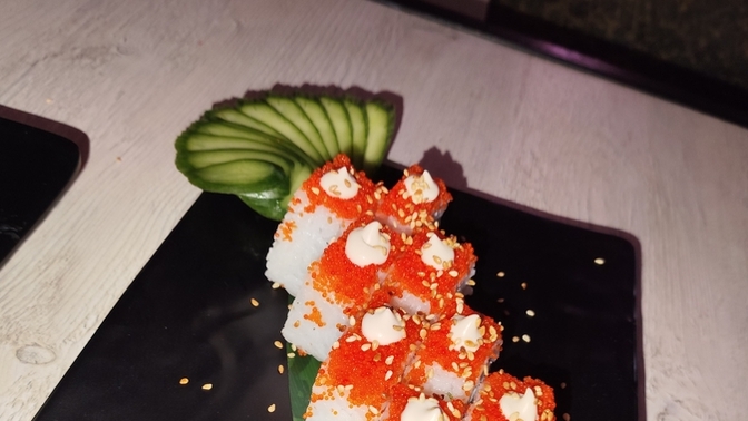 Flörte öğlenleri sushi yemeden kendime gelemiyorum dedim çocuk tuvalette gitti çıkmıyor sabahtan ayrılmalı mıyım?