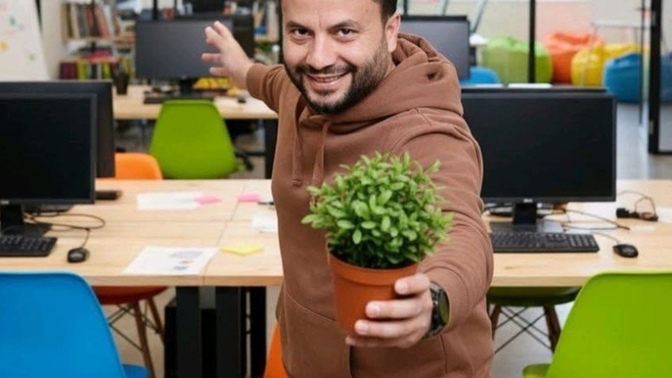 Beyler yazılım uzmanı olarak bir iş teklifi aldım patron eli yüzü düzgün temiz bir adama benziyor sizce ne yapmalıyım?