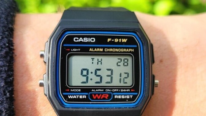 Casio F-91W kol saatini kullandınız mı nasıl saat di sizce?