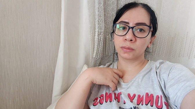 NNe zaman sorsam yaşlı diyorsunuz bana evet genç değilim ama yaşlı da değilim bence beni yaşlı gösteren nedir sizce size göre?