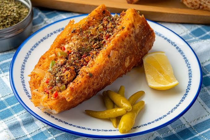Merak ediyorum kokoreç sevmeyen var mı?