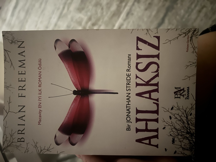 Bu gece size hangi kitap eşlik ediyor?