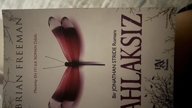 Bu gece size hangi kitap eşlik ediyor?