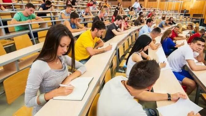 Üniversite okuyan var mı ve hangi bölüm?