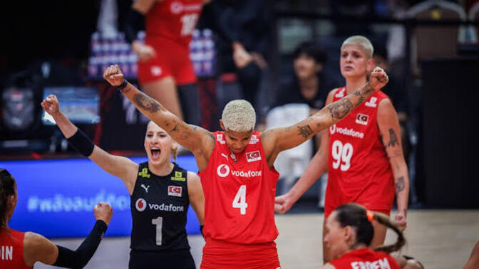 Filenin sultanları finalde! Bu kupayı artık istiyoruz. Sultanların bu başarısı hakkında ne düşünüyosunuz🇹🇷?
