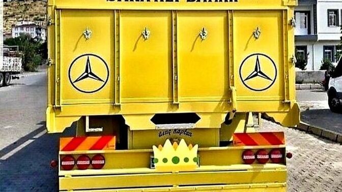 SSizee bir kamyon arkası yazısı armağann edeyim miiiii🥳🍭✨?