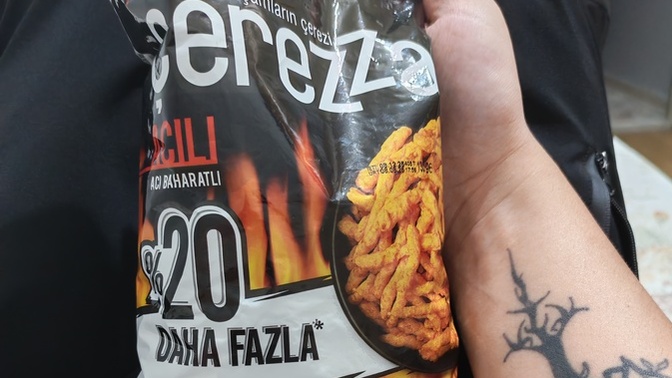 Acılı cips sever misiniz?