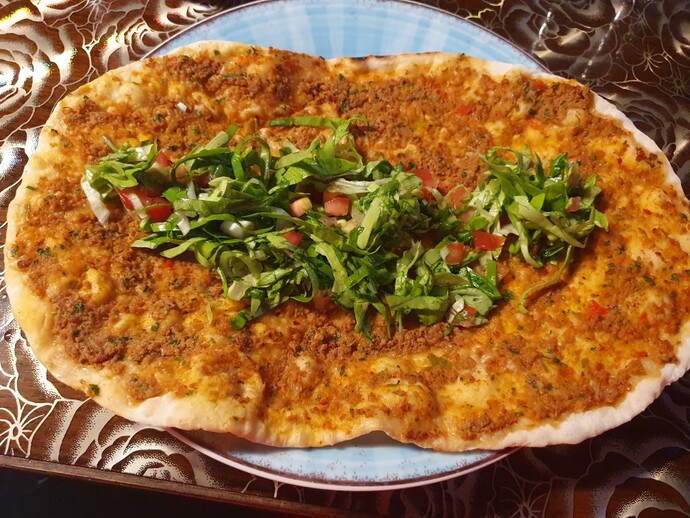 Bu Akşam Lahmacuuun yaptiiim. Yemek yapmayi seviyormusunuz?