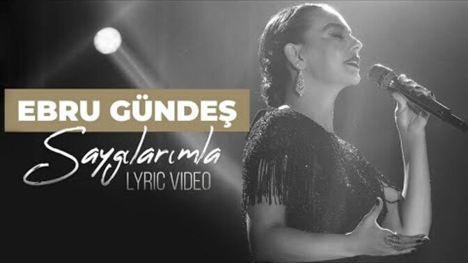Gecenize hangi şarkı eşlik ediyorre?