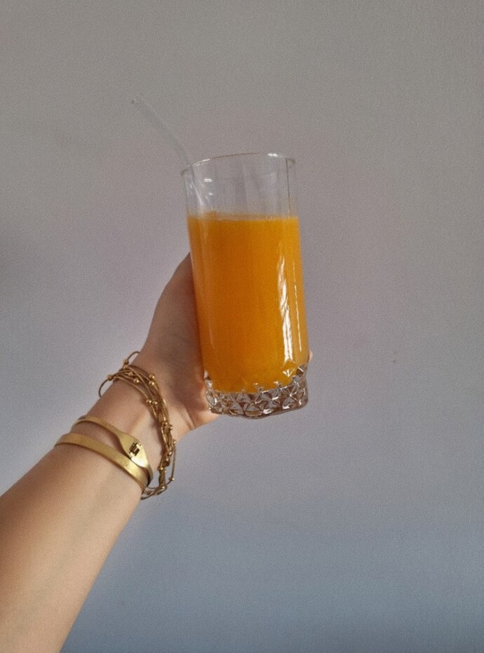 Pazar sabahı size kendi elleriyle taze portakal suyu sıkan var mı?