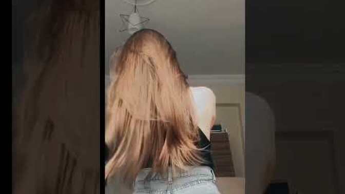 Saçlarınızı uzatmayı mı seviyorsunuz yoksa kısa saç mı seviyorsunuz kızlar?