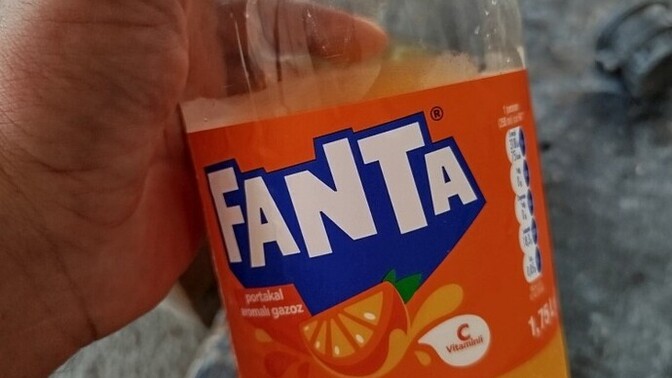 Sarı kola demelerine gıcık olmayan var mı?