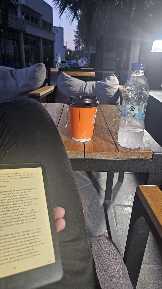 Böyle bir akşamı tek başına mı, yoksa biriyle paylaşmayı mı tercih edersiniz?