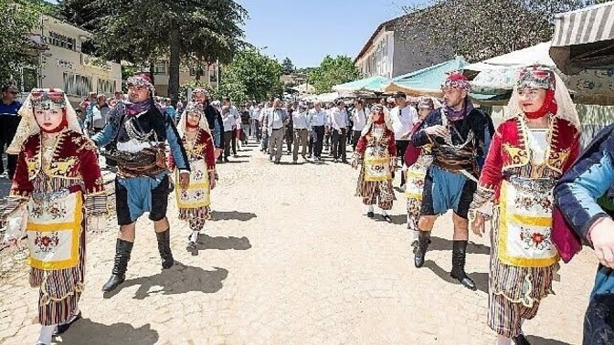 Sence insanlar neden geçmiş kültürlere özlem duyuyor?