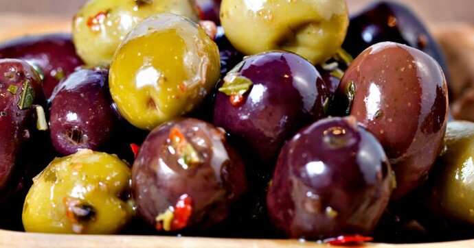 Hangi çeşit zeytin seversin?