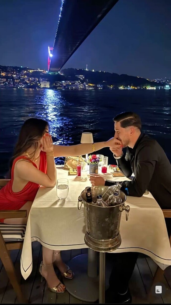 Sevgililiğin en büyük hatası beni tamamlasın düşüncesi mi, beni değiştirmesin isteği mi?
