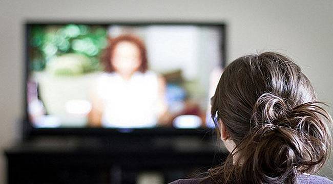 Haberleri sosyal medyadan mı yoksa televizyondan mı takip ediyorsun?