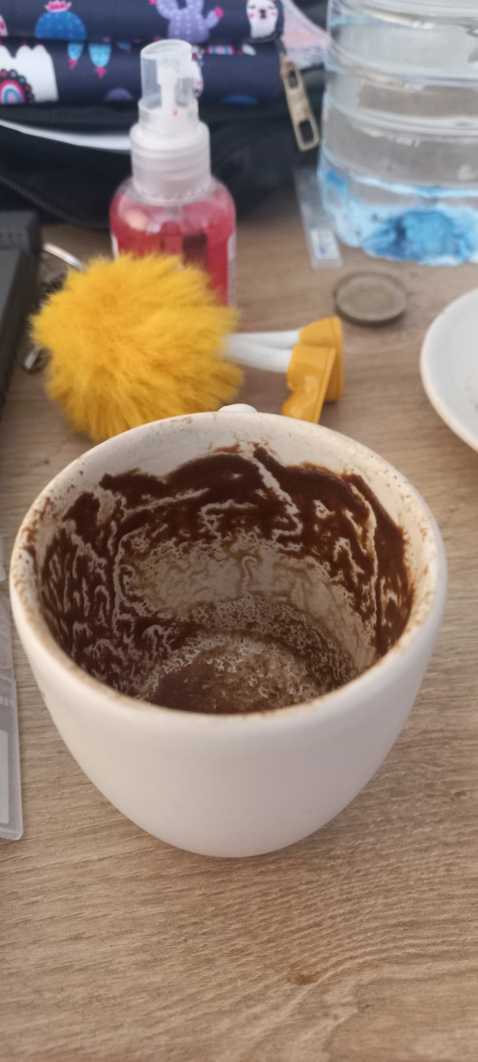 Lütfen fal bakabilenler, falıma bakar mısınız?
