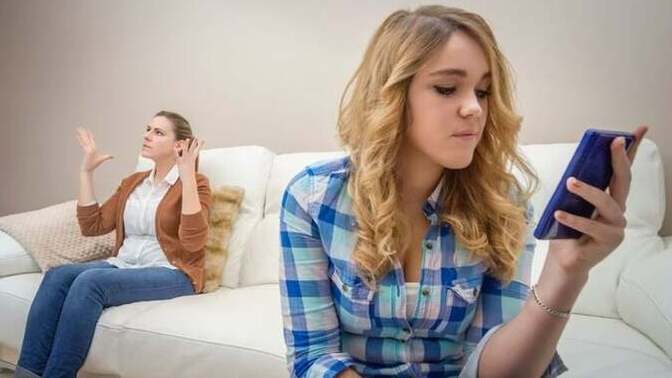 Her gelen görücüye annem "en iyisi buydu"diyip duruyor, öncekinede öyle dedin diyince kavga çıkıyor bu durumu nasıl aşa bilirim?