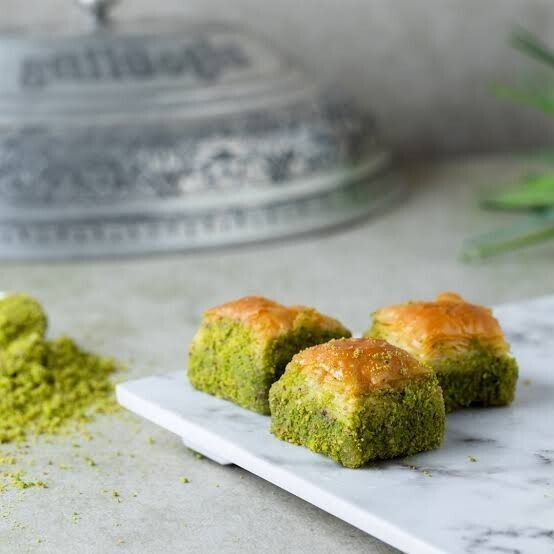 Cevizli baklava mı Antep fıstıklı baklava mı?