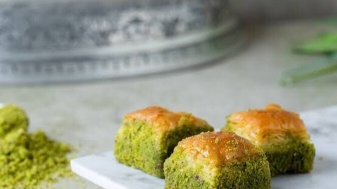 Cevizli baklava mı Antep fıstıklı baklava mı?