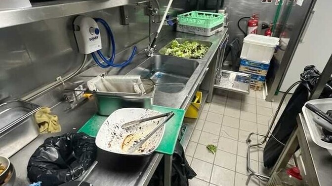 Sürekli yemek yediğiniz bir restoranın mutfağının kirli olduğunu görseniz, oradan bir daha yemek yer misiniz?