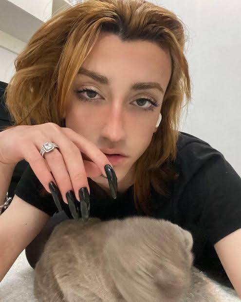 Erkek adam protez tırnak yaptırır mı?
