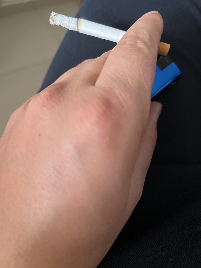 Koltuk altımın yalanmasını istemem normal mi?
