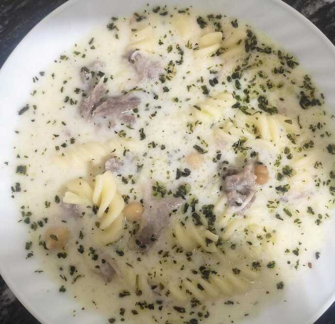 🥳🥰🧚😋