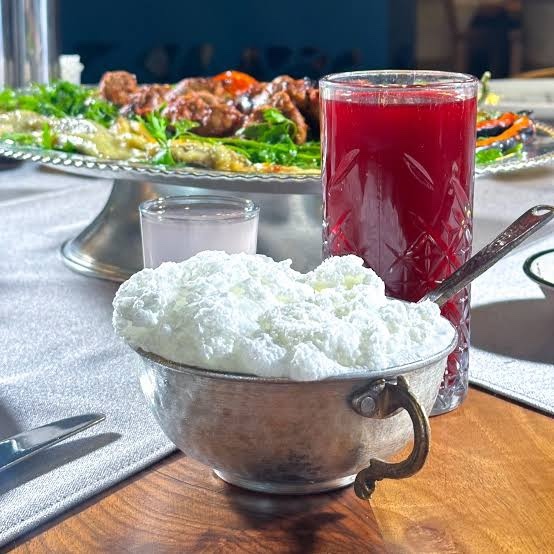 Kebabın yanına ayran mı şalgam mı?