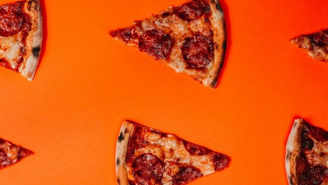 Kahvaltıda pizza yenir mi?
