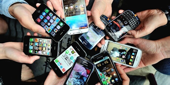 Günümüz de akıllı telefon olmasaydı nasıl hayat olur di sizce?