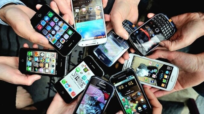 Günümüz de akıllı telefon olmasaydı nasıl hayat olur di sizce?