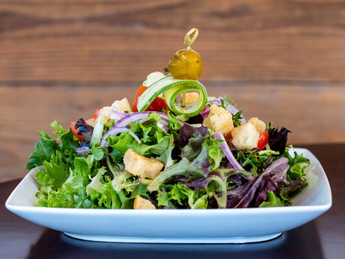 Menüde sadece salata var! Salatayla doymak mümkün mü?