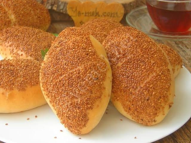Simit ile poğaça kavga etseydi, sence hangisi daha güçlü olurdu? 🥯🥐?