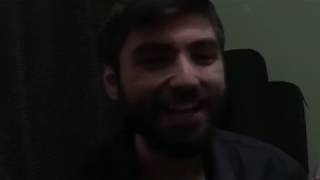 Nişanlım beni aşağıdan görmek için on dakika orada beni izledi sizce de bunlar saf sevgi değil mi siz ne düşünüyorsunuz gerçekten?
