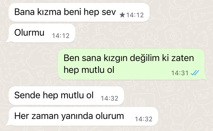 Arkadaşlar bu adam seviyor mu rol mü yapıyor?