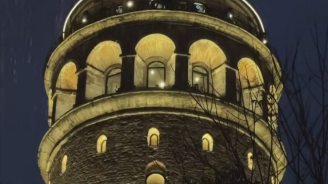 Büyü tam olarak nerede şarkı/larda mı, mekanlarda mı?