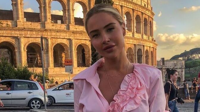 Pembe en çok hangi mevsimde giyilmeli?