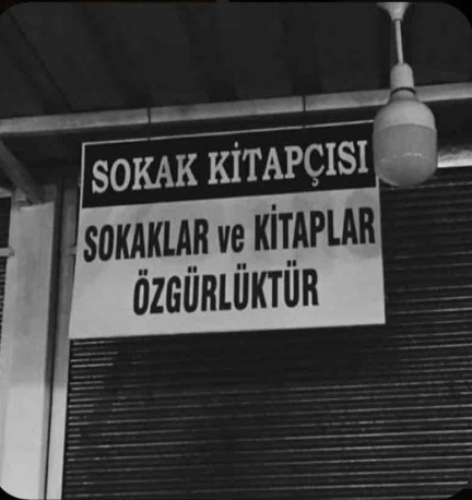 Kitaplar mı insanı daha çok geliştirir, sokaklar mı?