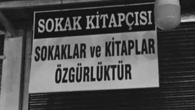 Kitaplar mı insanı daha çok geliştirir, sokaklar mı?