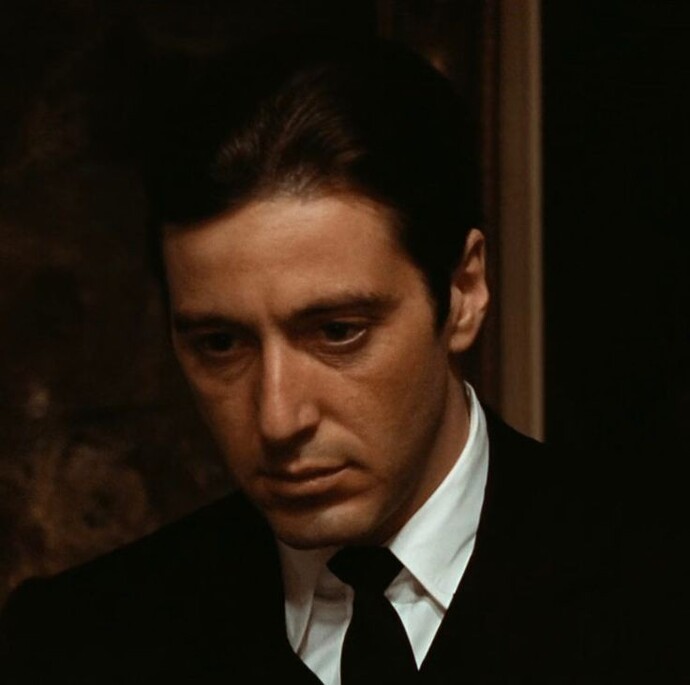 Godfather filmindeki Michael Corleoneye aşık olmam normal mi?