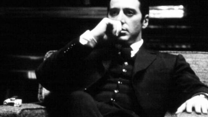 Godfather filmindeki Michael Corleone'ye aşık olmam normal mi?