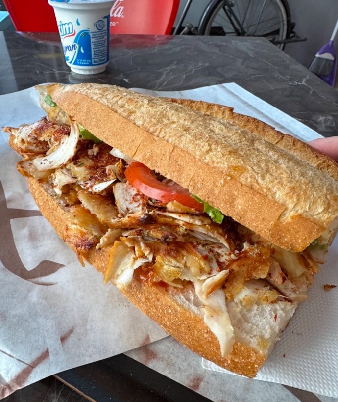 Soslu döner sever misin?