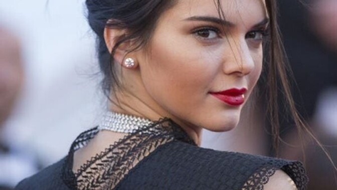 Kendall Jenner'ı Güzel Buluyor Musunuz?
