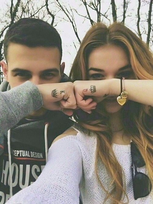 Sevgiliniz birlikte dövme yaptıralım dese kabul eder misiniz?