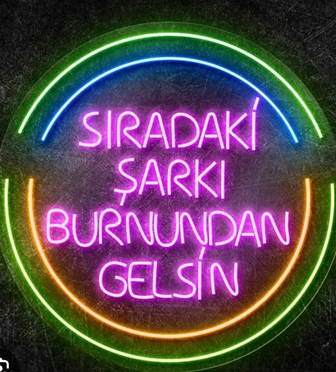 Uyuyamıyorsan uyutmaya hangi şarkıcı gelsin😂?