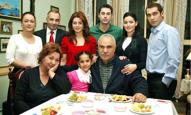 Yaprak Dökümünde hangi karakteri daha çok sevdiniz?