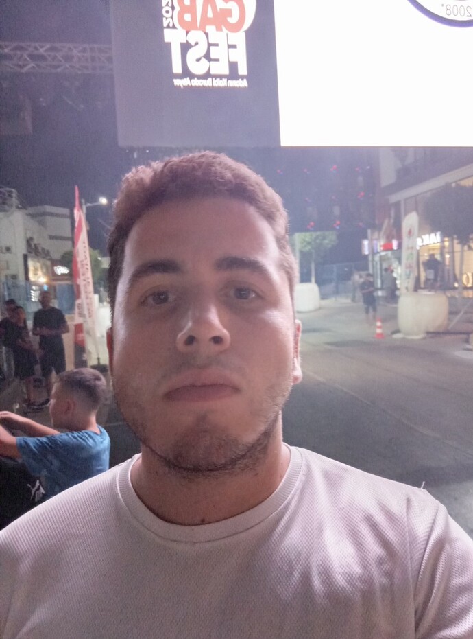 Tipime kaç puan verirsiniz? Ve saç şeklime hala karar veremedim?